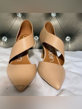 New without tags - Calvin Klein Women's Beige Pointed-Toe Cross-Strap Pumps